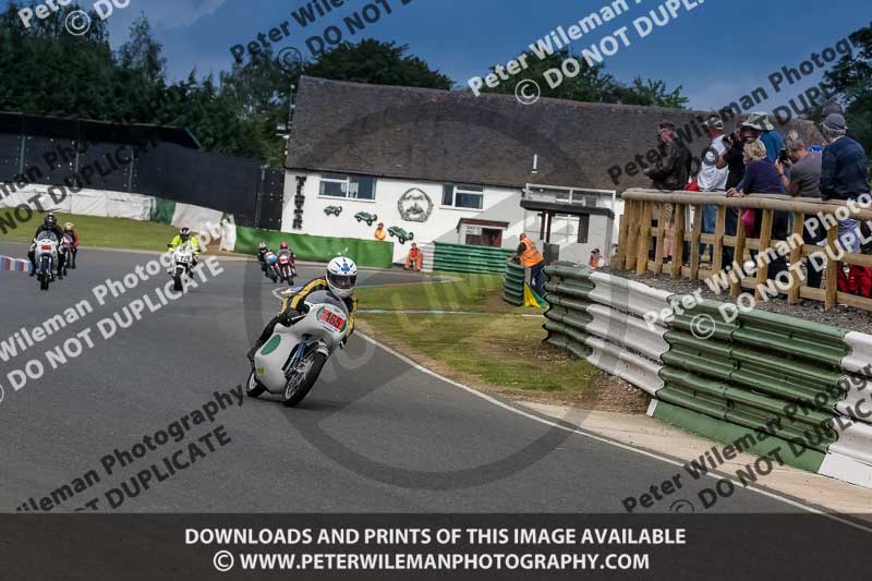 Vintage motorcycle club;eventdigitalimages;mallory park;mallory park trackday photographs;no limits trackdays;peter wileman photography;trackday digital images;trackday photos;vmcc festival 1000 bikes photographs